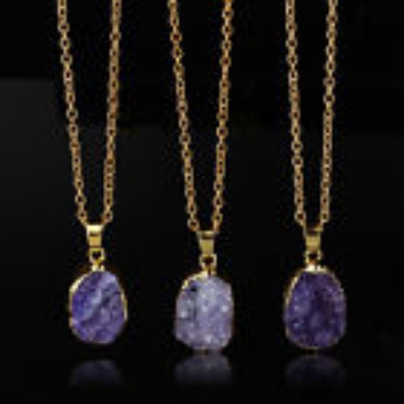 Unknown Jewelry - Purple Geode Necklace (425)NWOT